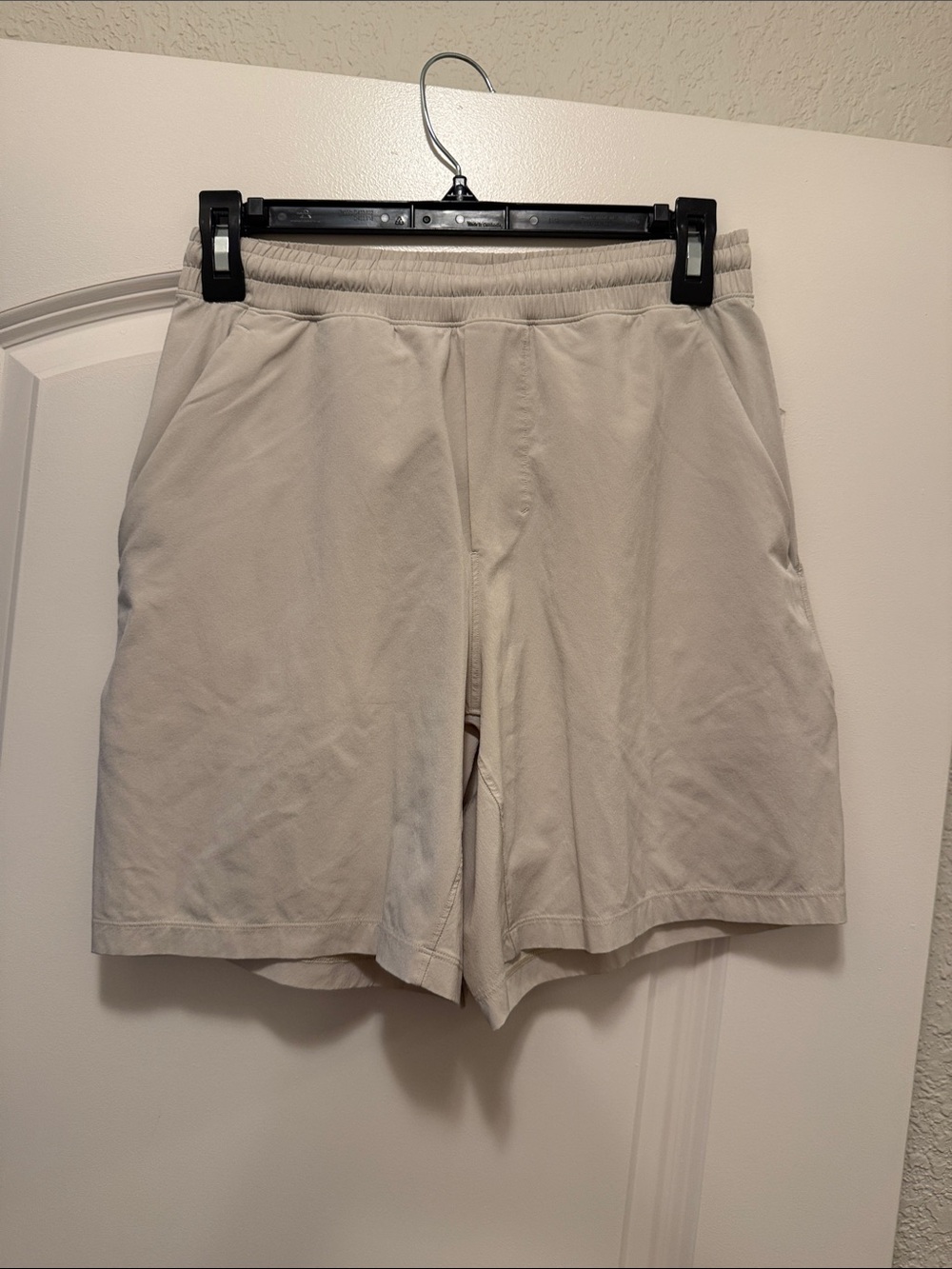Men's Lululemon Elastic-Waist Shorts - Cream